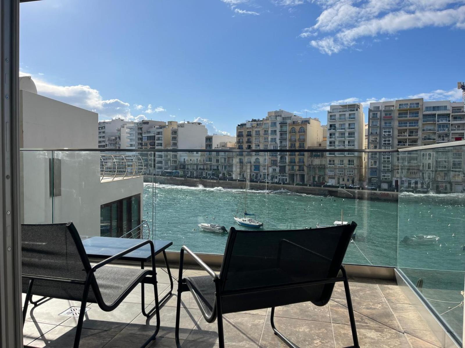 شقة 86 Spinola Bay سانت جوليان الغرفة الصورة